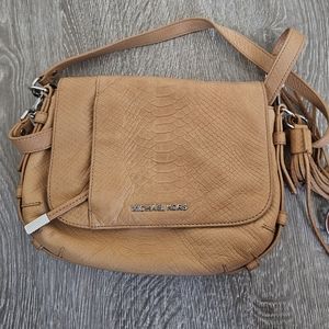 EUC MICHAEL KORS BOWEN CROSSBODY BAG